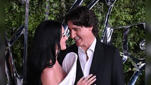 Katy Perry und Justin Trudeau tauschen am Samstagabend in Los Angeles verliebte Blicke aus.