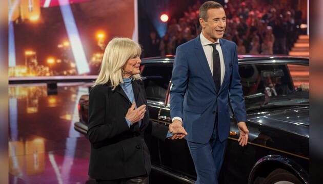 Bei "Klein gegen Groß - Das unglaubliche Duell" gibt es Wiedersehen mit "Denver-Clan"-Ikone ...