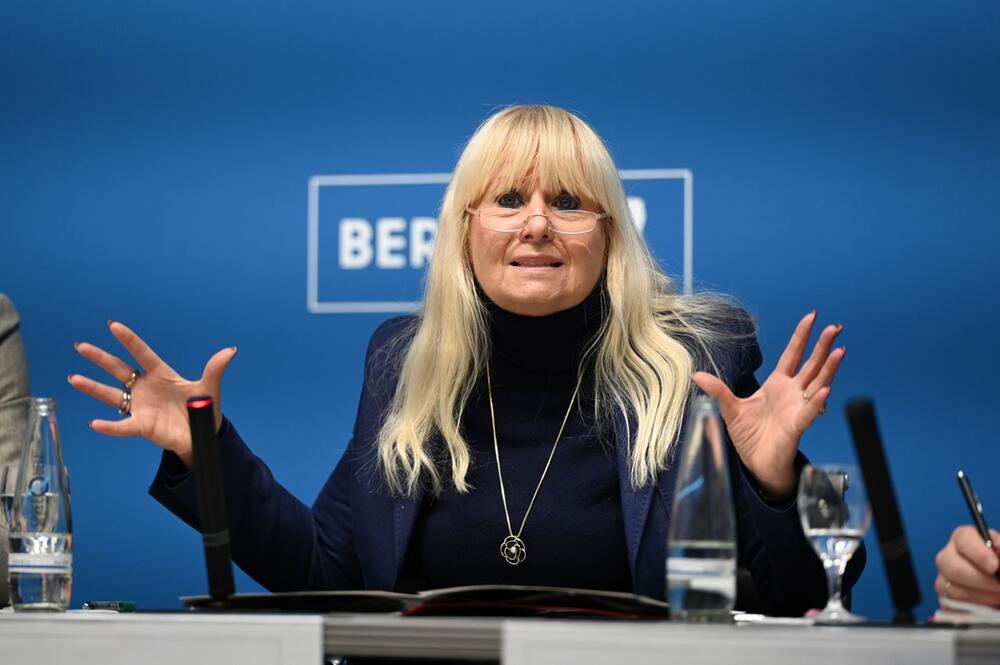 Pressekonferenz des Berliner Senats zu Wahlen und NFL Spiel