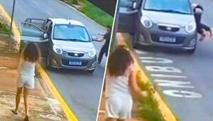 Baby und Kind in wegrollendem Auto gefangen: Friseur sprintet zur Rettung