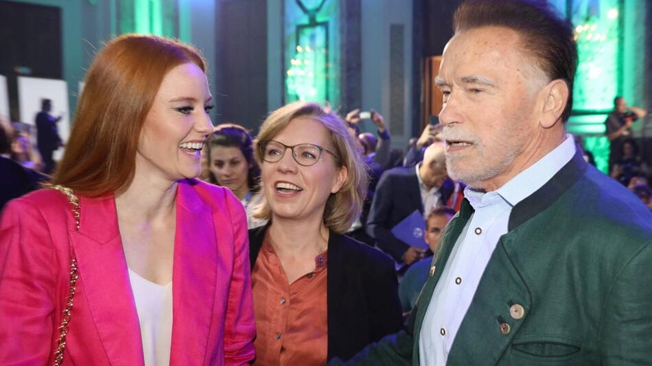 Trafen sich beim Austrian World Summit in Wien: Barbara Meier und Arnold Schwarzenegger.