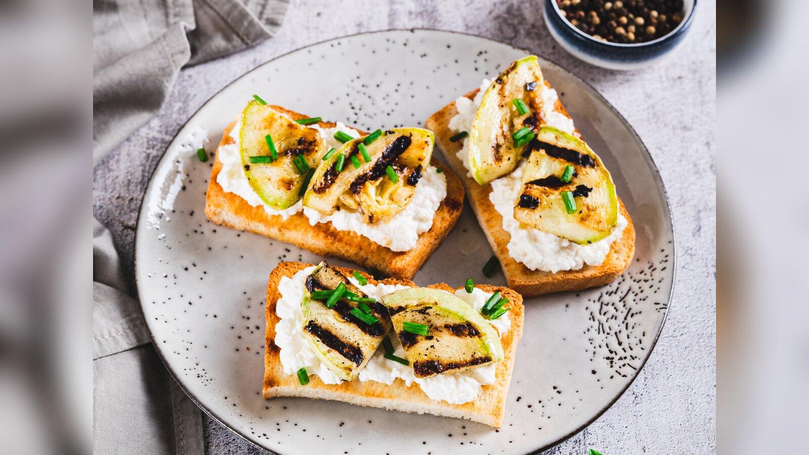 Bruschetta mal anders: Zucchini und Ricotta statt Tomaten und Öl | 1&amp;1